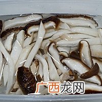 葱烧蘑菇，传统鲁菜
