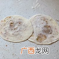 湖北大悟县特色小吃，香葱鲜肉薄饼