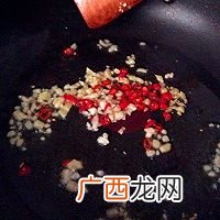 超正宗湘菜，姜爆鸡翅&amp;amp;干锅花菜便当，鲜香劲爽！