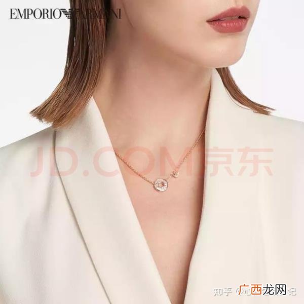 送女友千元左右的礼物，有哪些适合送给女友的七夕礼物
