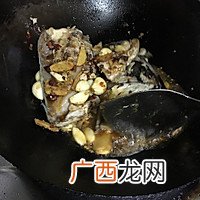 正宗湖北风味鱼头火锅