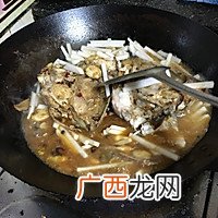 正宗湖北风味鱼头火锅
