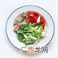 湖北特色小吃腊肉炒豆丝