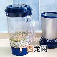 湖北特色小吃腊肉炒豆丝