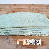 湖北特色小吃腊肉炒豆丝