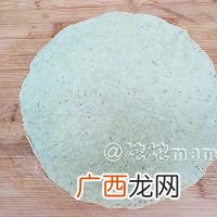 湖北特色小吃腊肉炒豆丝