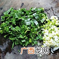 绿豆豆丝 极具湖北风味的腊肉炒豆丝