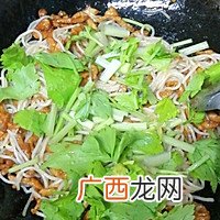 浓郁湖北风味—肉丝炒米粉