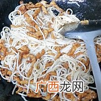 浓郁湖北风味—肉丝炒米粉
