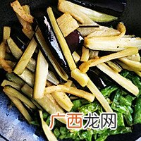 川湘菜馆必点菜～豆角炒茄子