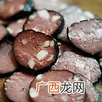 美食丨湘菜经典奇丑无比却美味无穷的猪血丸子