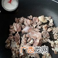 用最简单的料烧好吃的肉——清真红烧牛肉