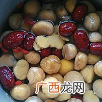 栗子炖鸡汤——月子汤品