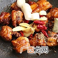 红烧排骨，酱香十足!