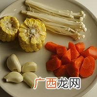 新厨娘的创新年夜菜—酱油时蔬炖鸡