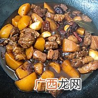 土豆红烧肉