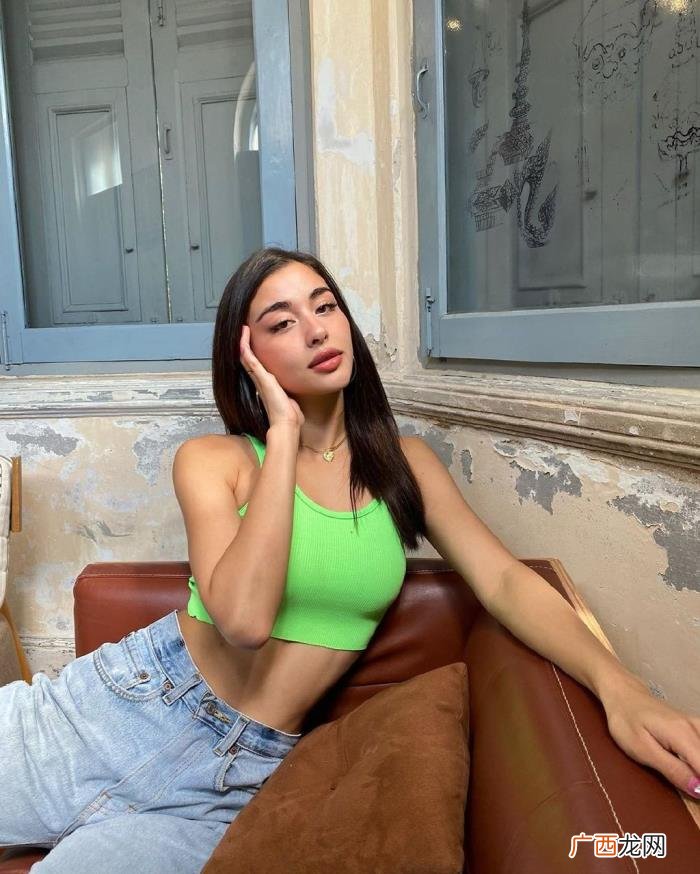 下嘴唇厚的女人，厚嘴唇已成主流审美