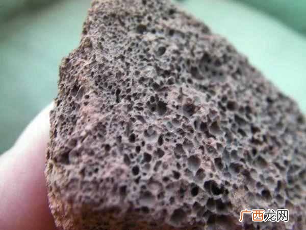 火山石的好处与弊端 火山石的作用