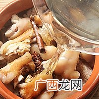 黄豆焖猪蹄