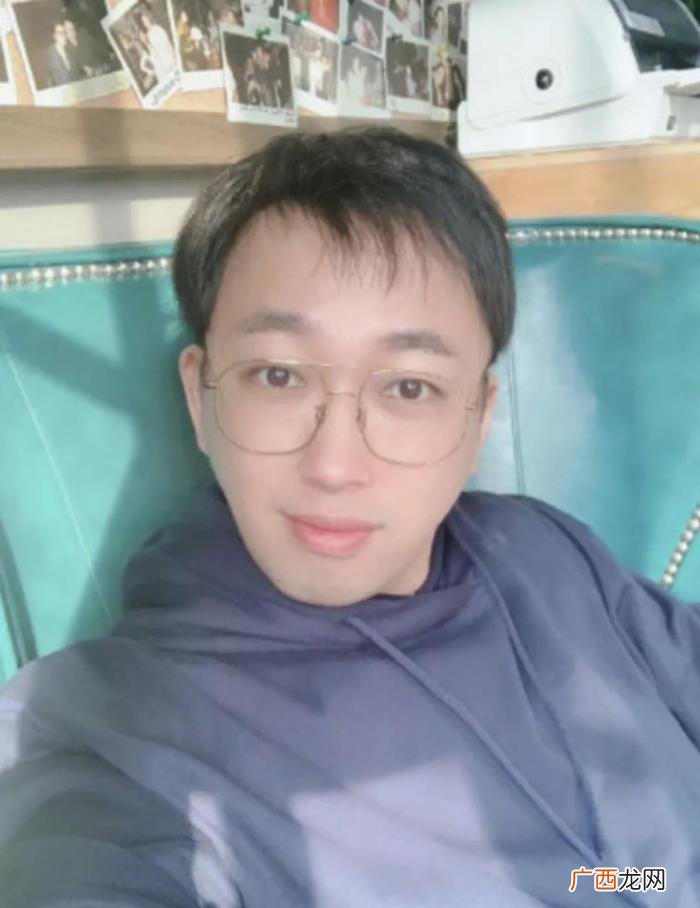 郭敬明晒自拍却因整容上热搜 郭敬明整容前后