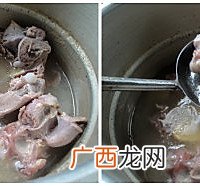 酸菜汆白肉