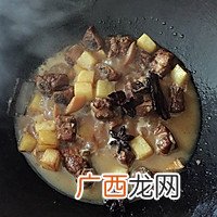 土豆红烧排骨