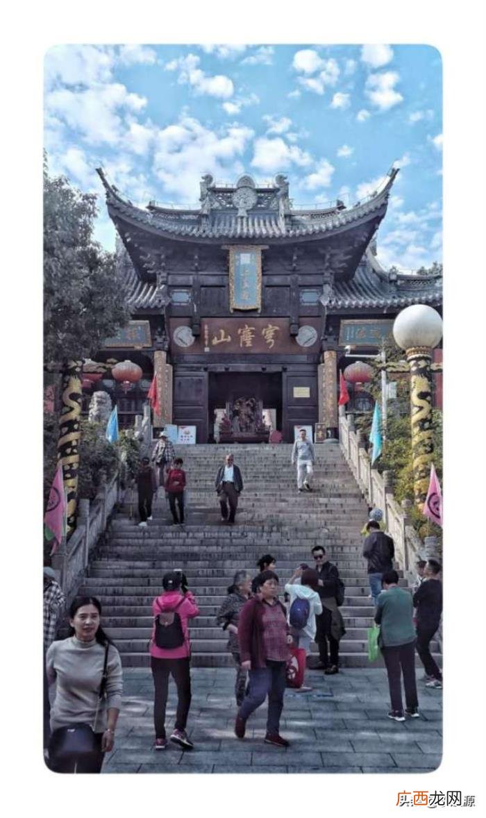 现代诗歌详细赏析，现代诗作赏析