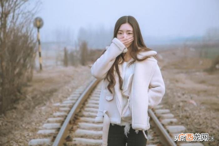 适合做个性签名的伤感短句 伤感的签名让人想哭