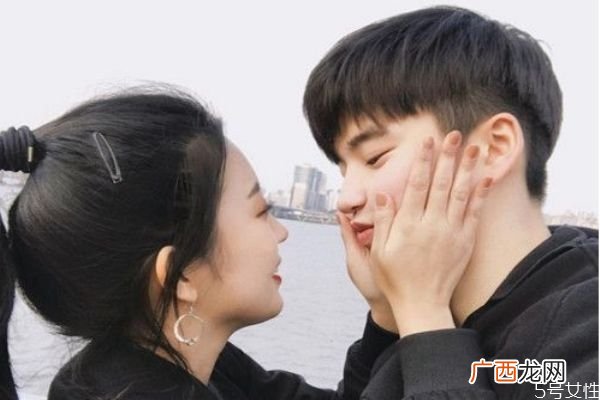 分手后如何让他后悔并主动复合分手后如何让前任想复合