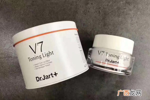 v7素颜霜使用方法 v7素颜霜需要卸妆吗
