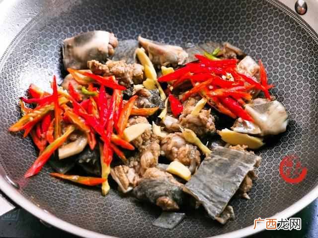 甲鱼怎么做好吃 水鱼怎么杀