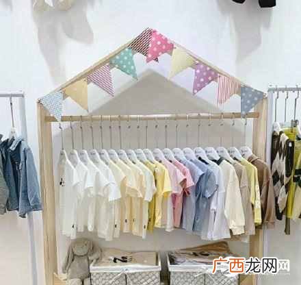 装修效果图 儿童服装店装修风格和设计