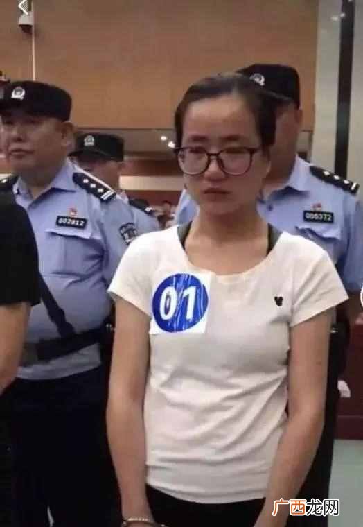 女黑老大的相关消息 女黑老大获刑多少年