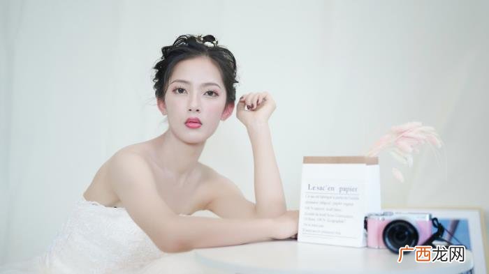 你的老公和前任还有联系吗 如何看待老公与前任的联系