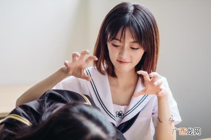 你的老公和前任还有联系吗 如何看待老公与前任的联系