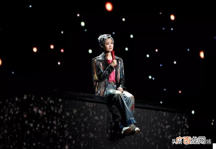 李宇春粉丝为什么那么多，粉丝做公益庆李宇春出道16年