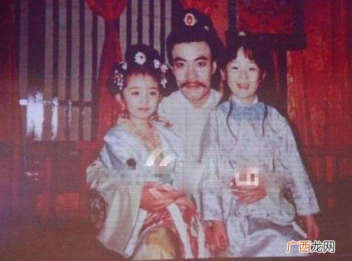杨幂最早演的电视剧小时候，原来杨幂才是最早的星女郎