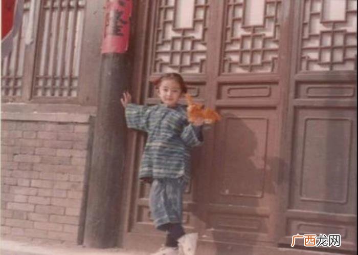 杨幂最早演的电视剧小时候，原来杨幂才是最早的星女郎