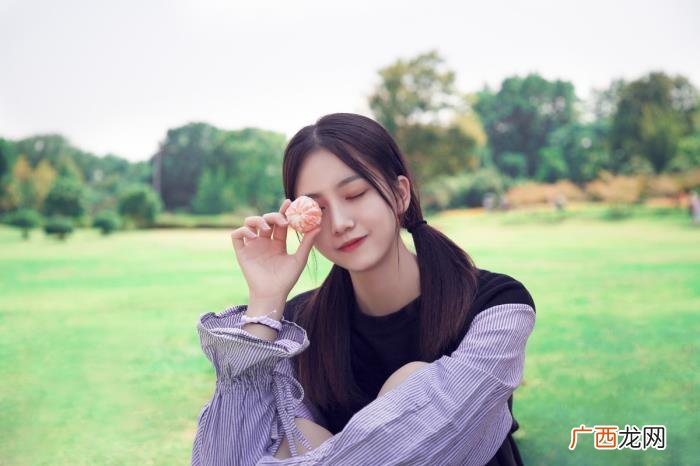 处女女喜欢一个人的表现，处女女喜欢你会有暗示吗
