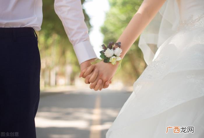 如果你的前任突然找到你复合 前任找你复合怎么答应