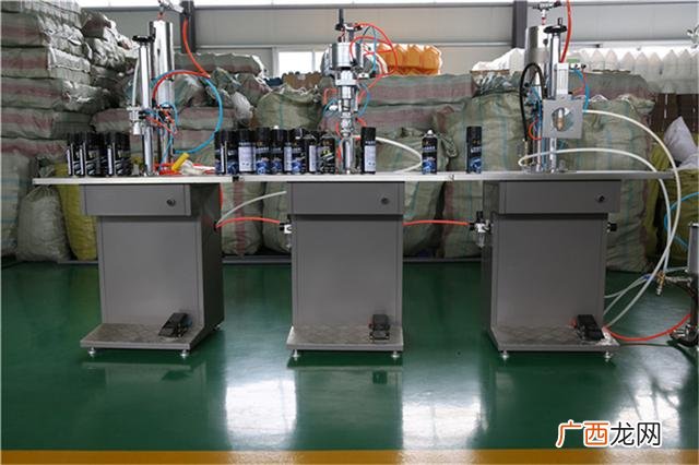 开正规的洗衣液加工厂 洗衣液加工机器设备视频