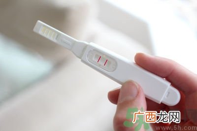 受孕成功后有什么症状？早孕试纸一深一浅是怀孕了吗？