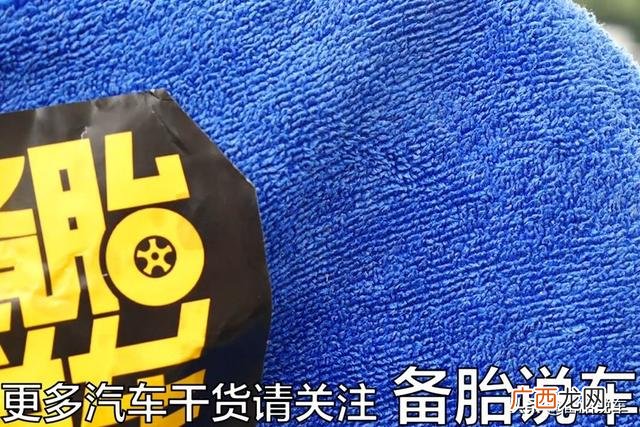 被鸟屎腐蚀的车漆还能恢复吗,去洗车店洗车流程