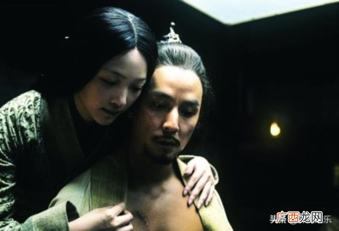 迪丽热巴圈中好友，新疆美人迪丽热巴的10年上位史