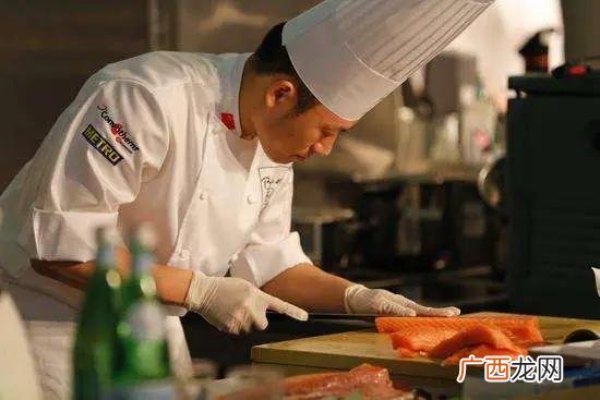 30岁改行的5个职业 学什么手艺最赚钱男生