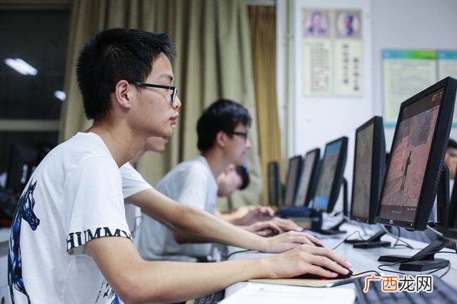 吕易圣艾灸液零售价格 艾灸液批发多少钱一瓶
