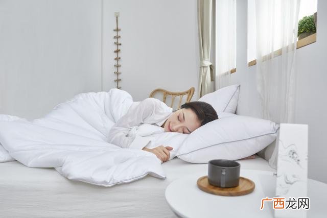 吕易圣艾灸液零售价格 艾灸液批发多少钱一瓶