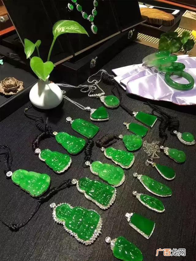 珠宝店加盟投资多少钱 我想开珠宝加盟店