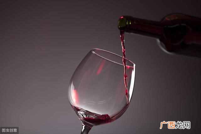 葡萄酒中的单宁怎么品尝出来（葡萄酒中单宁的