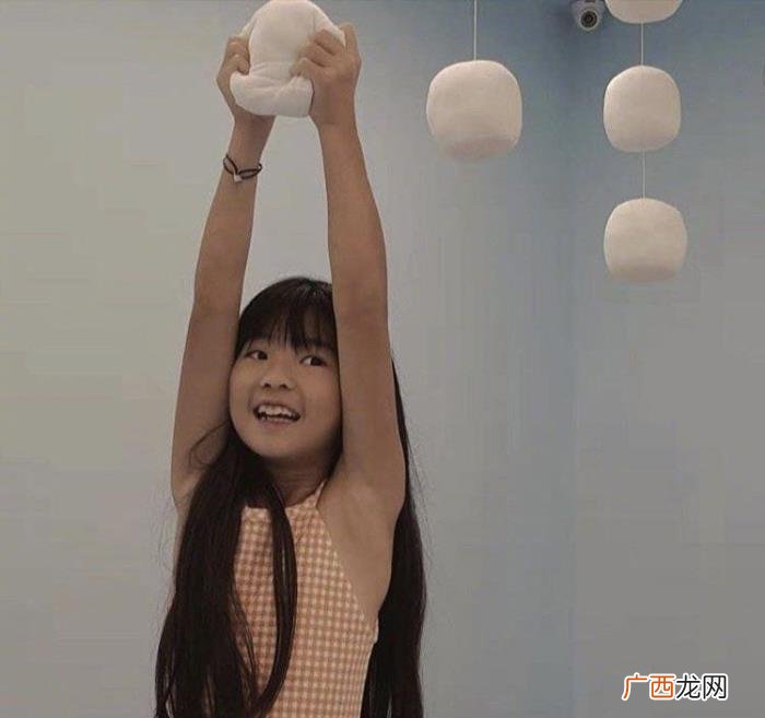 曹格女儿暴风式长大 曹格女儿儿子